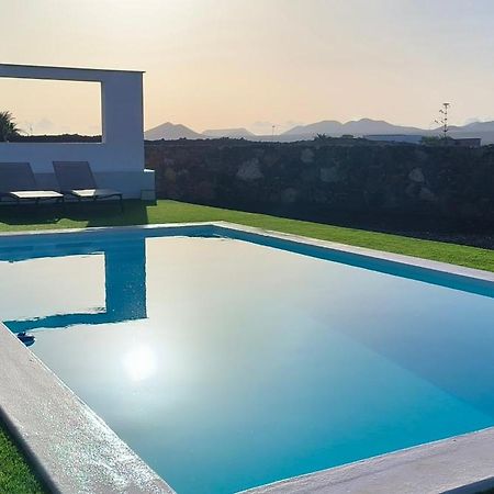 Villa Los Volcanes Lajares Exterior photo